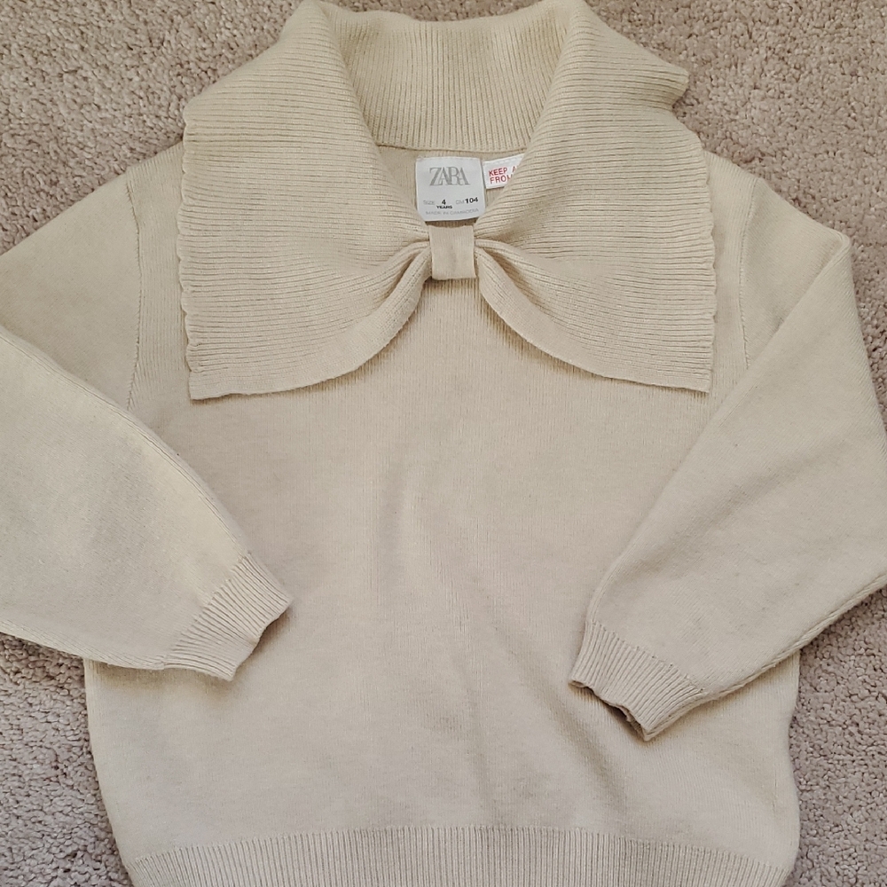 Zara Little Girls Tied Knit Sweater Size 4